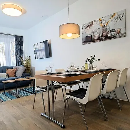 Urban Gotha-apartment Friedenstein- Am Schlosspark- Parken An Der Der Tür- Barrierefrei, 900 Meter Zum Bahnhof - Wallbox Apartamento