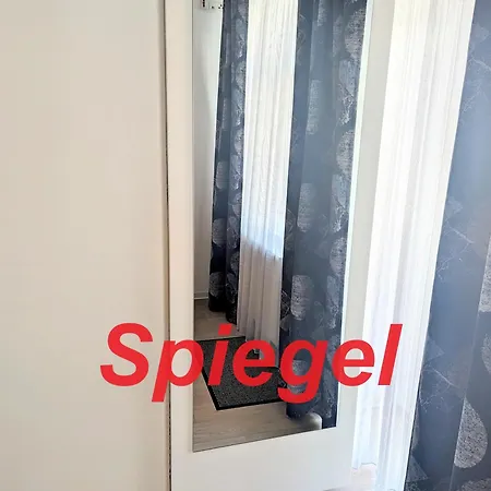 Urban Gotha-apartment Friedenstein- Am Schlosspark- Parken An Der Der Tür- Barrierefrei, 900 Meter Zum Bahnhof - Wallbox