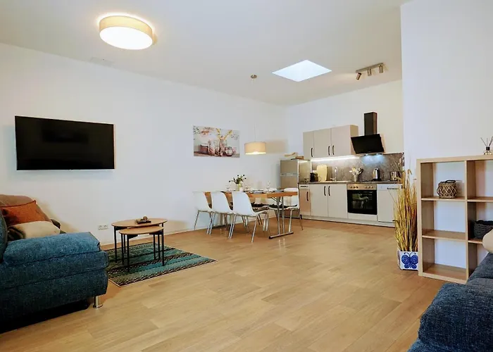 Urban Gotha-apartment Friedenstein- Am Schlosspark- Parken An Der Der Tuer- Barrierefrei, 900 Meter Zum Bahnhof - Wallbox *