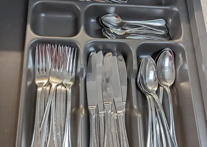 Urban Gotha-apartment Friedenstein- Am Schlosspark- Parken An Der Der Tuer- Barrierefrei, 900 Meter Zum Bahnhof - Wallbox * Gotha