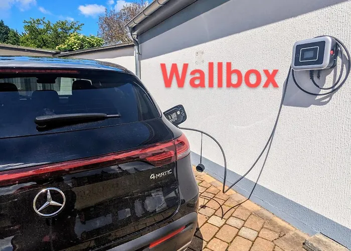 Urban Gotha-apartment Friedenstein- Am Schlosspark- Parken An Der Der Tuer- Barrierefrei, 900 Meter Zum Bahnhof - Wallbox *