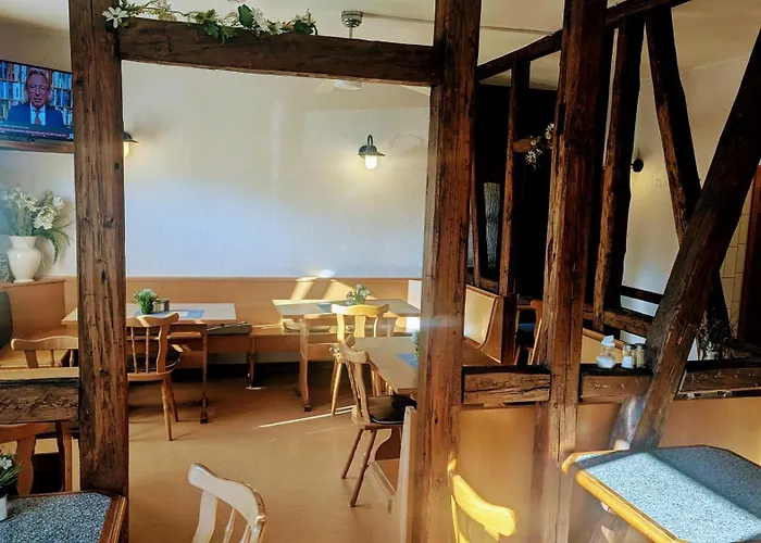 Urban Gotha-apartment Friedenstein- Am Schlosspark- Parken An Der Der Tuer- Barrierefrei, 900 Meter Zum Bahnhof - Wallbox * Gotha